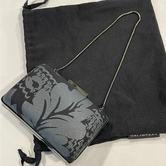 Marimekko | Gaala Fandango Printed Clutch Bag | Black/Grey - Picture 7 of 12